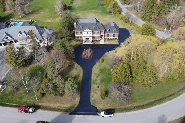 Luxury-house-with-beautiful-asphalt-sealing-driveway