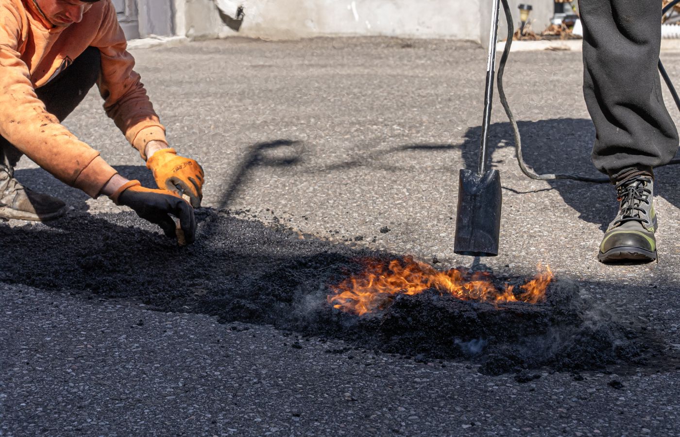 asphalt maintenance tips for driveway