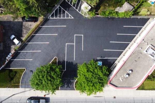 asphalt sealing project parking lot toronto