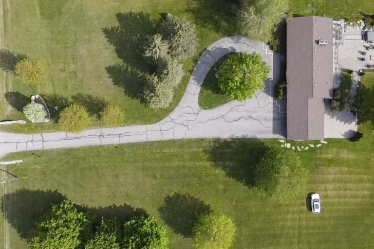 Residential Asphalt Sealing Aurora ☑️ Asphalt Sealing by AHS