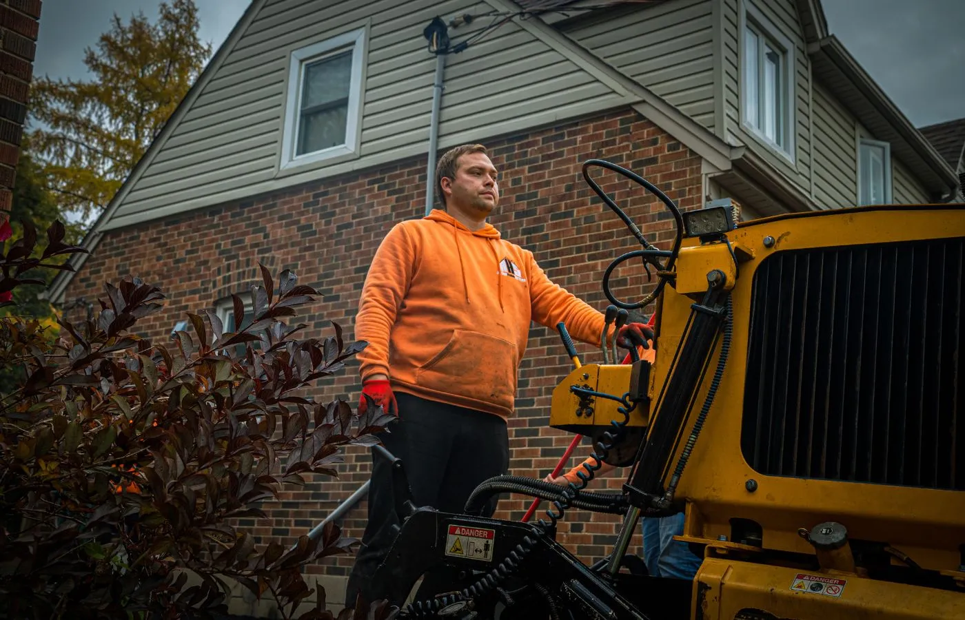 servicing cracked asphalt